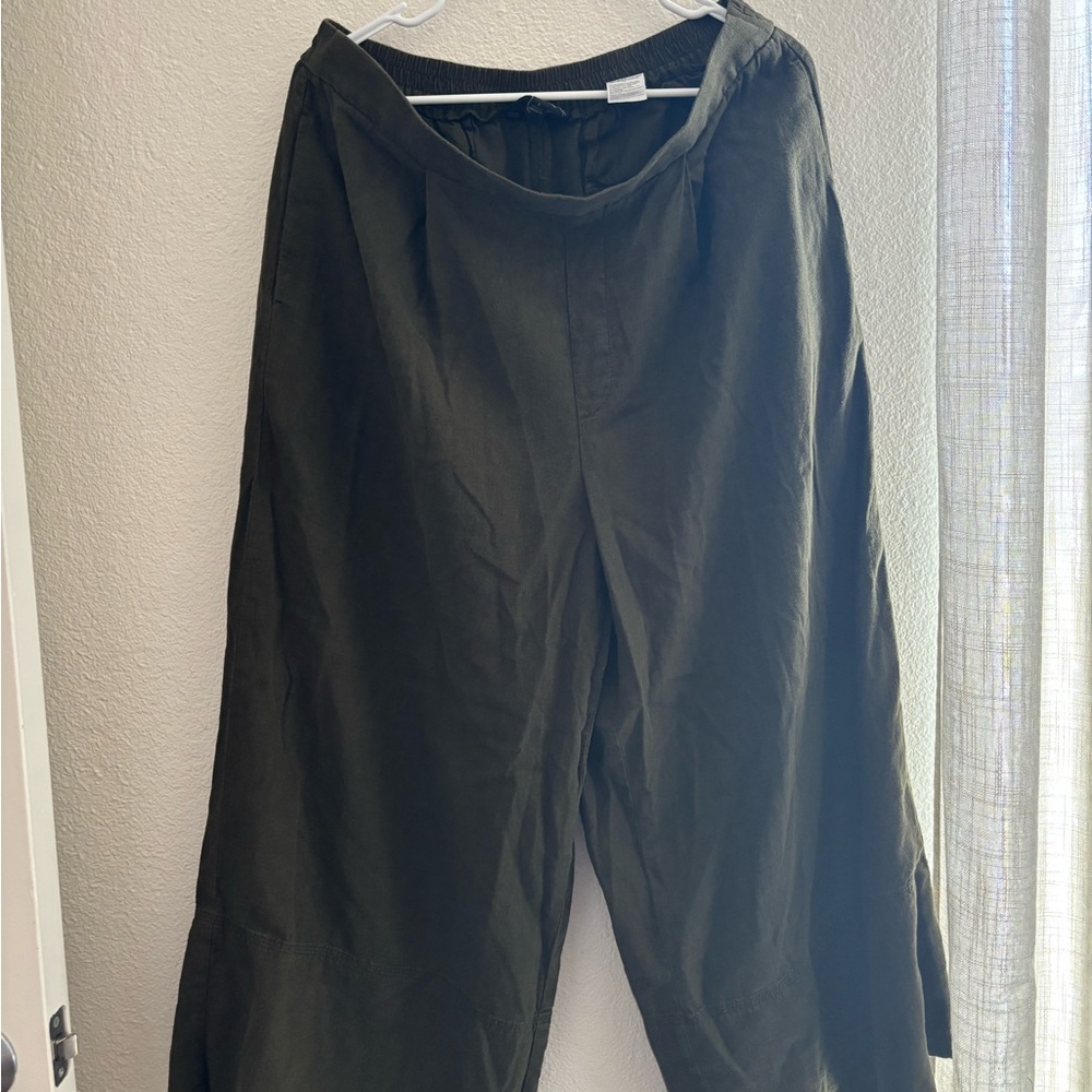 Banana Republic Olive Wide-Leg Crop Pants